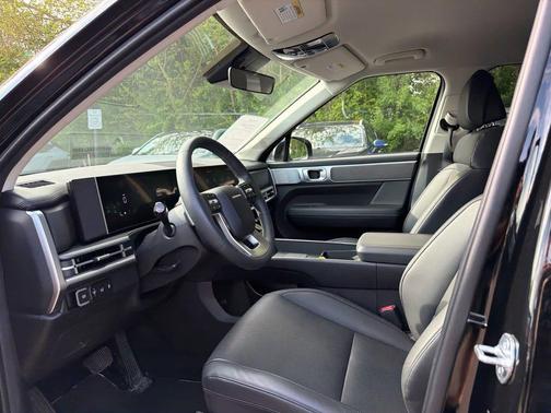 Phantom Black 2026 Hyundai SANTA FE SEL 2.4