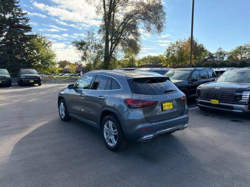 2021 Mercedes-Benz GLA 250 Base 4MATIC
