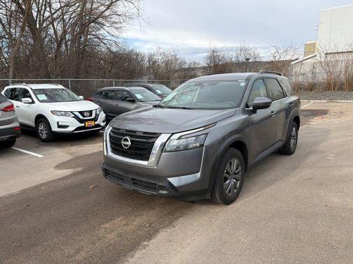 Gun Metallic 2025 Nissan Pathfinder SV 4WD
