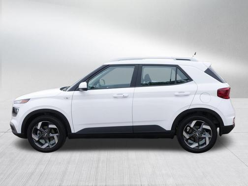 Lunar White 2026 Hyundai VENUE SEL