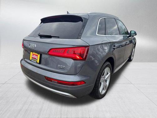 2018 Audi Q5 2.0T Premium Plus