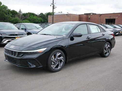 2025 Hyundai ELANTRA Sport