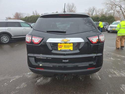 2017 Chevrolet Traverse 2LT