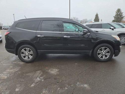 2017 Chevrolet Traverse 2LT