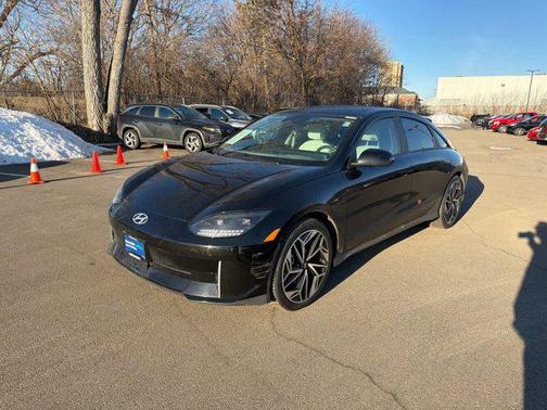 Onyx Black 2023 Hyundai IONIQ 6 SEL
