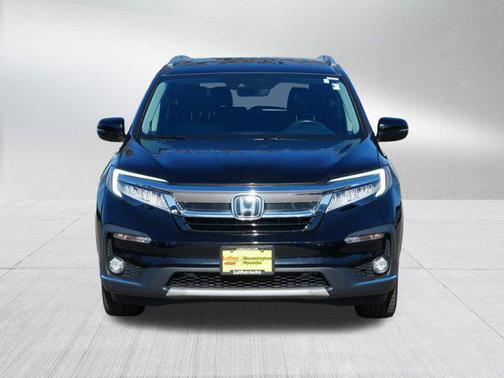 2019 Honda Pilot Touring 8-Passenger