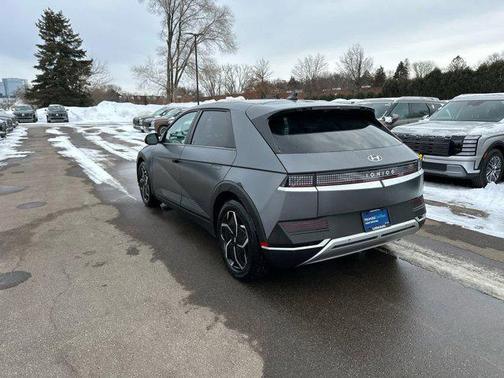 2022 Hyundai IONIQ 5 SEL