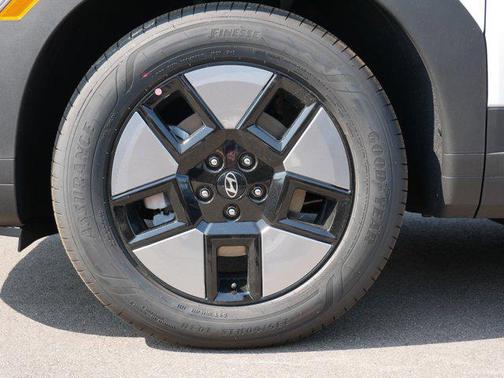 2025 Hyundai SANTA FE SEL 2.4