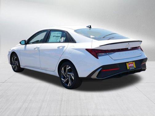 2025 Hyundai ELANTRA Sport
