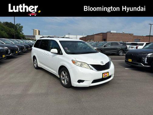 2015 Toyota Sienna LE