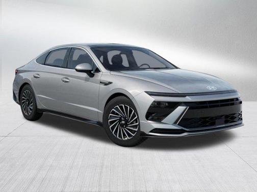 Aero Silver 2026 Hyundai SONATA Hybrid SE
