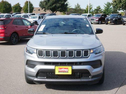 2023 Jeep Compass Sport