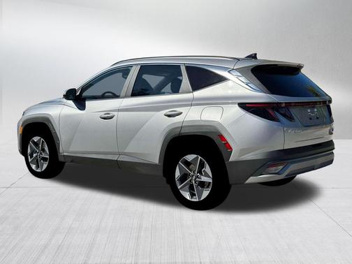 Shimmering Silver 2026 Hyundai TUCSON Hybrid SEL Convenience