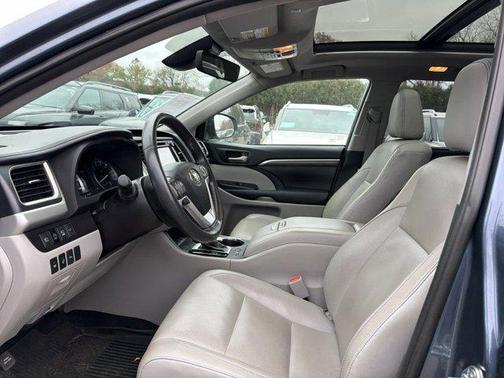 2019 Toyota Highlander Limited Platinum