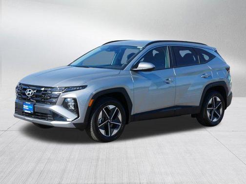 Shimmering Silver 2025 Hyundai TUCSON SEL