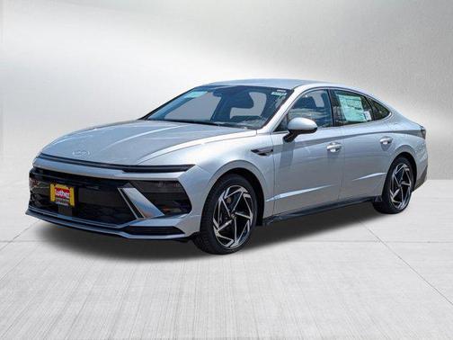 Aero Silver 2026 Hyundai SONATA SEL