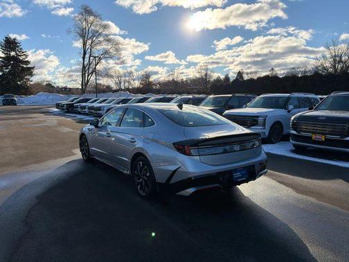 2024 Hyundai SONATA SEL