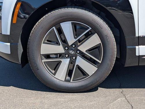 Snow White Pearl 2026 Hyundai IONIQ 9 SEL