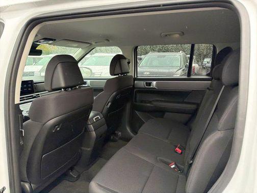 2025 Hyundai SANTA FE SE