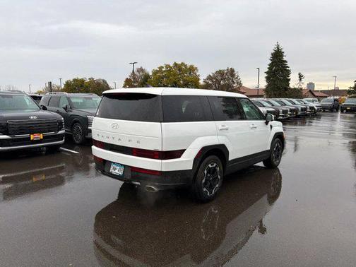 2025 Hyundai SANTA FE SE