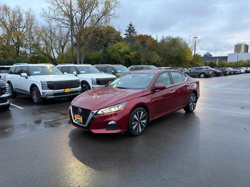 2021 Nissan Altima 2.5 SV