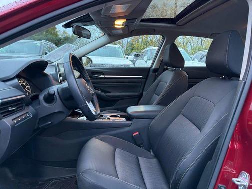 2021 Nissan Altima 2.5 SV