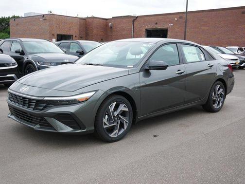 2025 Hyundai ELANTRA Sport