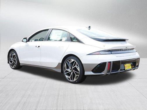 2025 Hyundai IONIQ 6 SEL