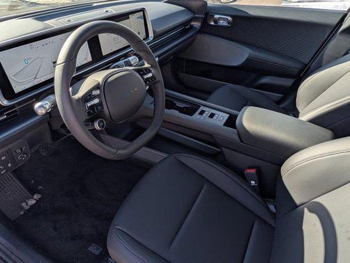 2025 Hyundai IONIQ 6 SEL
