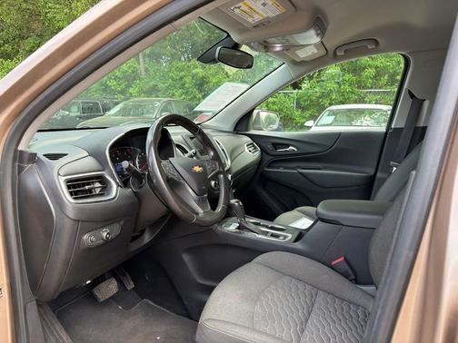 Sandy Ridge Metallic 2019 Chevrolet Equinox 1LT