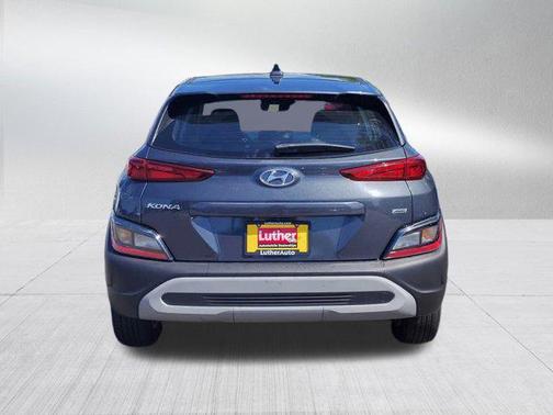 2022 Hyundai KONA SE