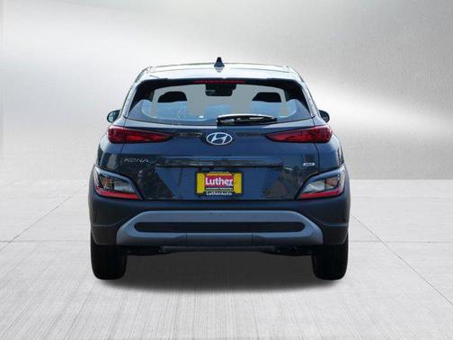 2022 Hyundai KONA SE