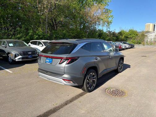 Ecotronic Gray Matte 2025 Hyundai TUCSON Limited