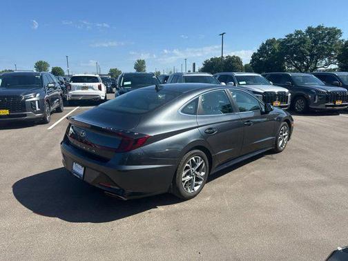 2023 Hyundai SONATA SEL