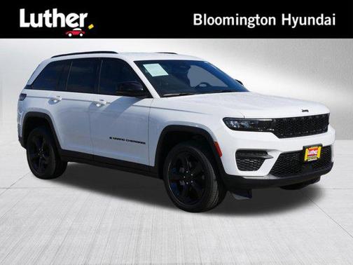 2022 Jeep Grand Cherokee Altitude