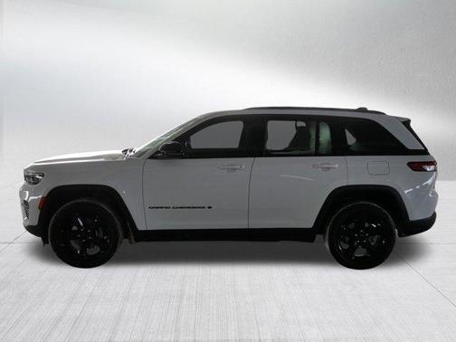 2022 Jeep Grand Cherokee Altitude