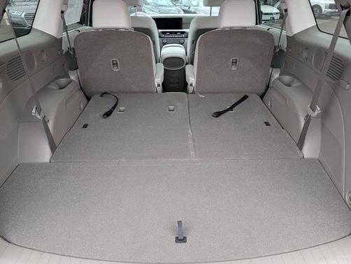 Typhoon Silver Metallic 2026 Hyundai Palisade Hybrid SEL Premium 7P