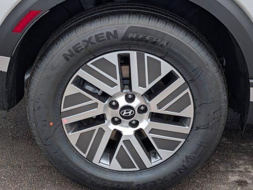 Typhoon Silver Metallic 2026 Hyundai Palisade Hybrid SEL Premium 7P