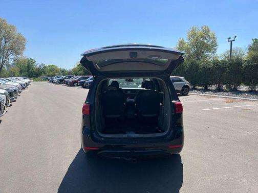 2015 Kia Sedona SX