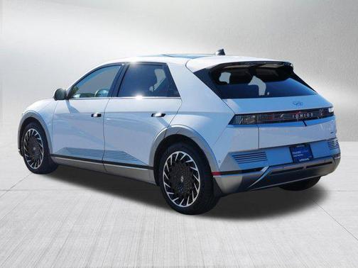 Atlas White 2023 Hyundai IONIQ 5 Limited