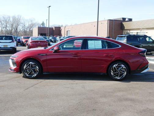 2025 Hyundai SONATA SEL