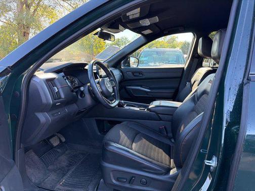 2023 Nissan Pathfinder Rock Creek 4WD