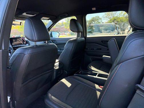 2023 Nissan Pathfinder Rock Creek 4WD
