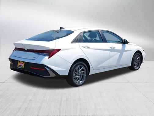 2025 Hyundai ELANTRA HEV Blue