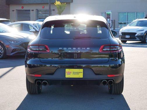 2017 Porsche Macan S