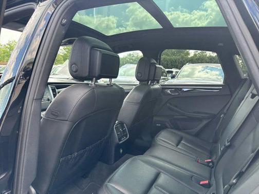 2017 Porsche Macan S