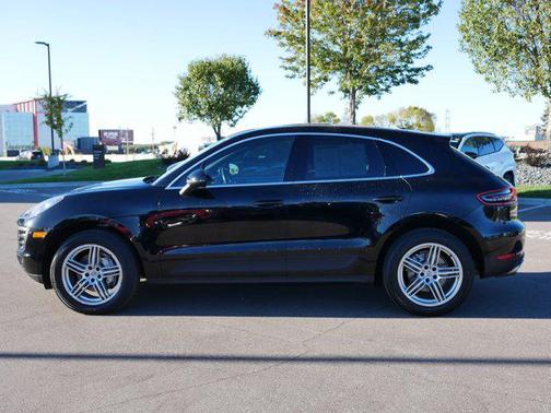 2017 Porsche Macan S