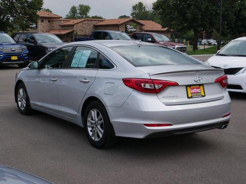 2015 Hyundai SONATA SE