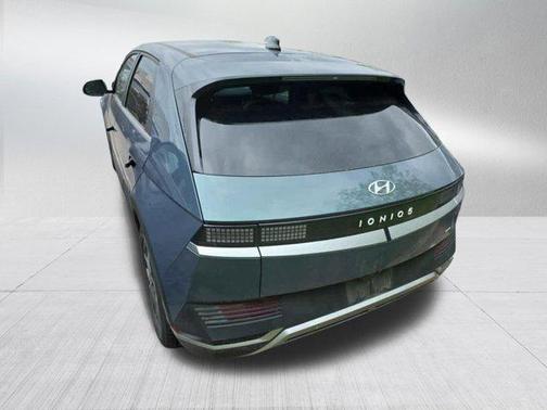 Digital Teal 2023 Hyundai IONIQ 5 SEL