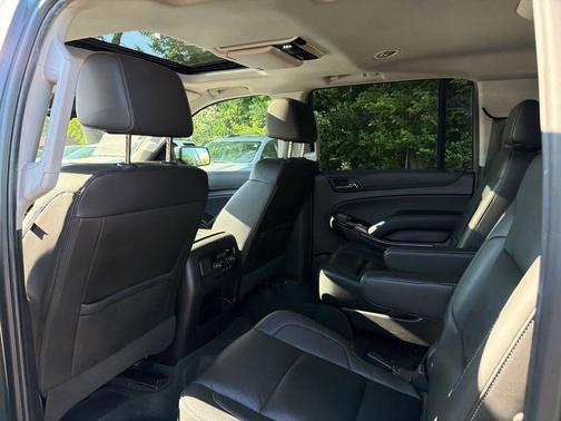 Shadow Gray Metallic 2019 Chevrolet Suburban LT